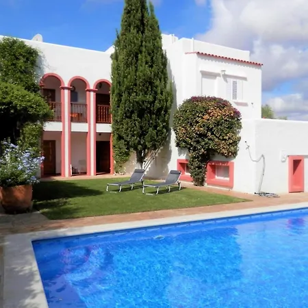 In Ibiza With Private Pool, Cleaning Included بيت للعطل