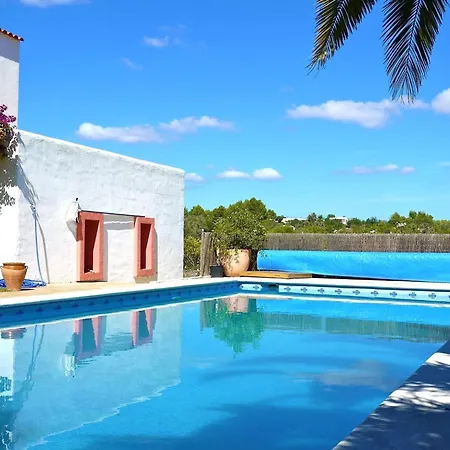 In Ibiza With Private Pool, Cleaning Included بيت للعطل *