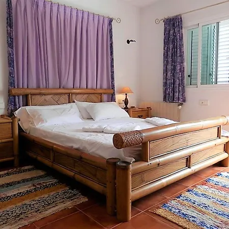 Hébergement de vacances In Ibiza With Private Pool, Cleaning Included Santa Eulària des Riu