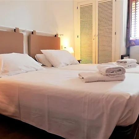 In Ibiza With Private Pool, Cleaning Included Santa Eulària des Riu