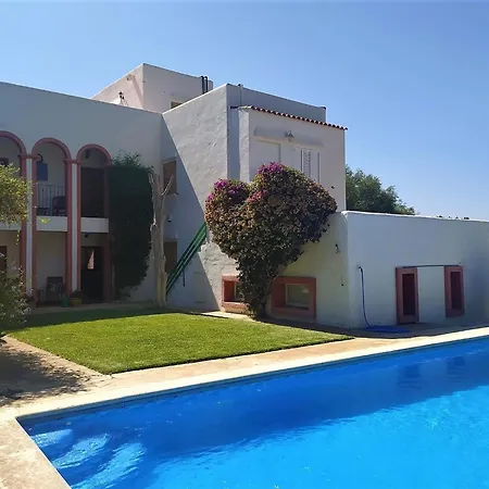 In Ibiza With Private Pool, Cleaning Included Hébergement de vacances